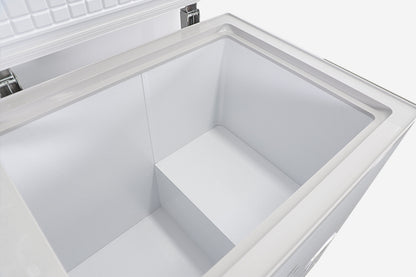 Congelador tipo cofre con 3 puertas sólidas de 3305 mm