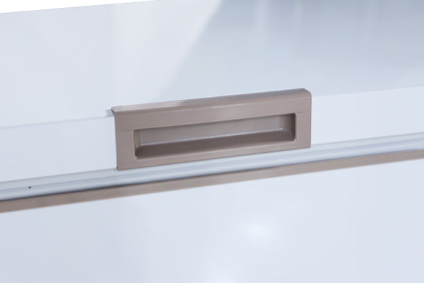 1115mm Less Ice Design Solid Top Chest Freezer