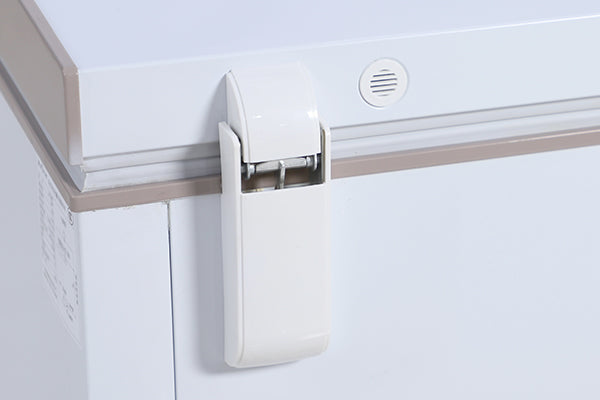 1325mm Chest Freezer Solid Top Mechanical